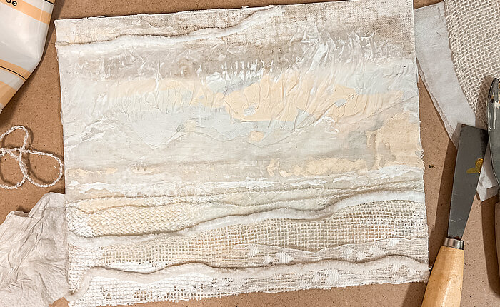 Winterwonderland: Deine Landschaftscollage in Weißtönen